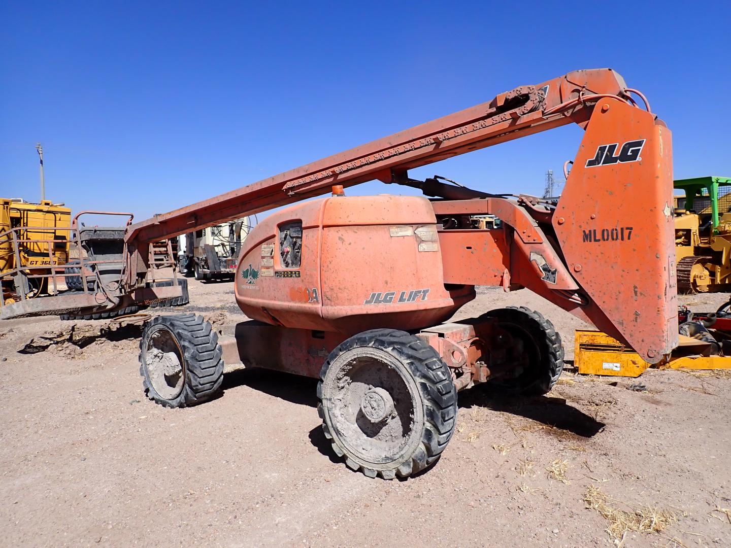 JLG 600A